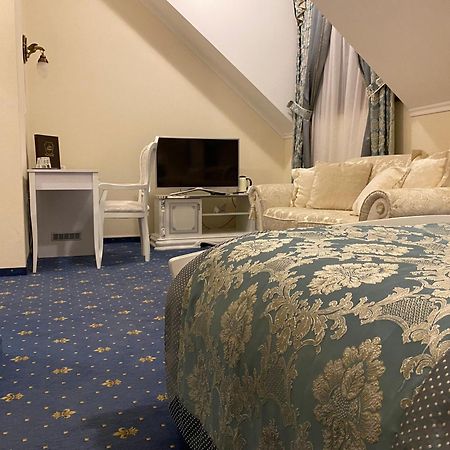 Hotel Viliam Frano Νίτρα Εξωτερικό φωτογραφία