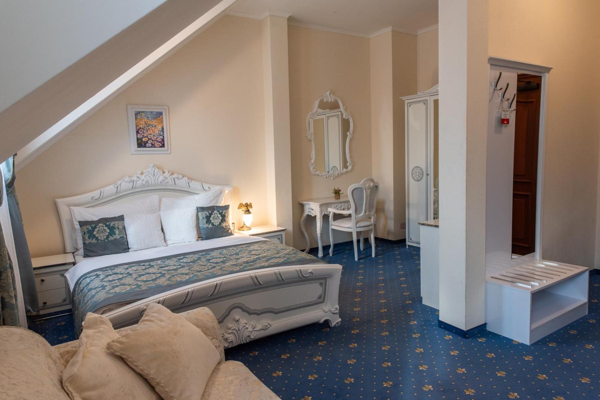 Hotel Viliam Frano Νίτρα Εξωτερικό φωτογραφία